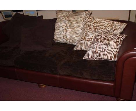MODERN THREE SEATER LEATHER SOFA