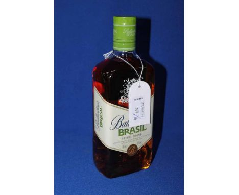 BALLANTINE'S BRASILSpirit Drink. Scotch Whisky selectively cask steeped with Brazilian lime peel. 70cl, 35% volume.