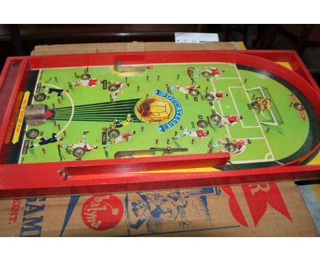 THREE VINTAGE TABLE FOOTBALL GAMEStwo boxed 