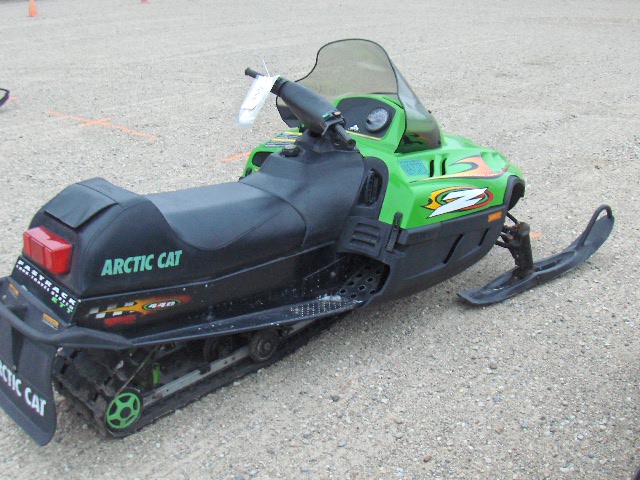 2000 ARCTIC CAT 440 Z 4UF00SNW8YT131186 snowmobile, owner started at ...