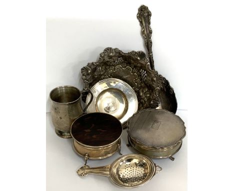 A small collection of hallmarked silver items to include 2 silver trinket boxes, Art Nouveau Bravingtons tea strainer, small 