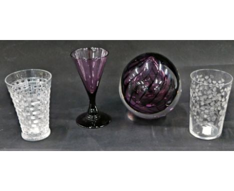 Decorative glassware, comprising a purple swirl glass paperweight, 15cm high, a purple glass stem vase, lattice glass. (4) 