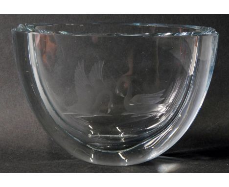 An Orrefors glass vase, with engraved swan design, on two ribbed shaped bowl, signed Orrefors and number 335-158, 10cm high. 