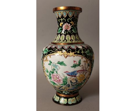 A 20TH CENTURY CHINESE CANTON ENAMEL VASE, 8.8in high.