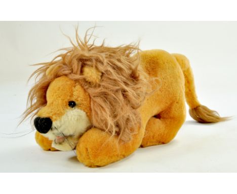 Straw filled Crouching Lion growling. 32cm long. Generally very good. Note: We are always happy to provide additional images 