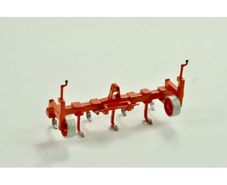 Scratch Built 1/32 Cultivator. Excellent.  &nbsp;Note: We are always happy to provide additional images for any lot listed in
