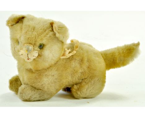 A good quality vintage plush cat. Very Good. Note: We are always happy to provide additional images for any lot listed in add