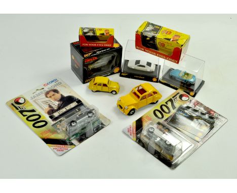 Corgi TV Related Modern Diecast issues comprising various James Bond examples. Excellent in boxes. Note: We are always happy 