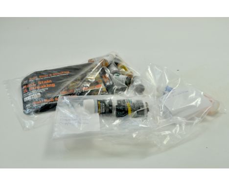 An assortment of high quality unused model making - finishing - weathering paints. Various.  Note: We are always happy to pro