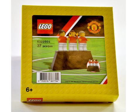 Lego Exclusive No. 6322502 The Manchester United Trinity Minifigure Set. Unopened. Rare.  Note: We are always happy to provid