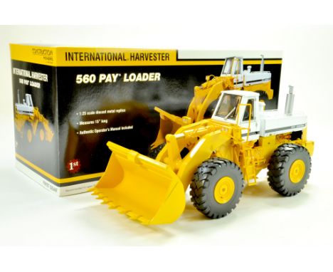 First Gear 1/25 Construction Issue comprising International 560 Pay Wheel Loader. Stunning piece is excellent with box. &nbsp