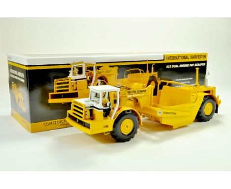 First Gear 1/25 Construction Issue comprising Precision Detail International 433 Dual Engine Pay Scraper. Stunning piece is e