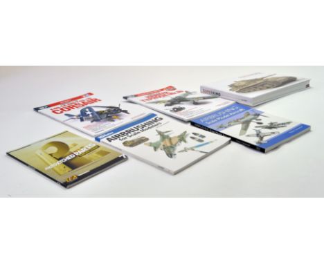 An impressive group of Model Making Reference books, relating to model finishing - weathering and other techniques.  Note: We