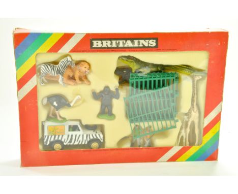 Britains 1/32 Zoo issue comprising No. 7130 Land Rover Zoo Set. Rare. Appears very good to excellent, in a good to very good 