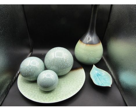 Ceramic decorative balls with vase and charger&nbsp;