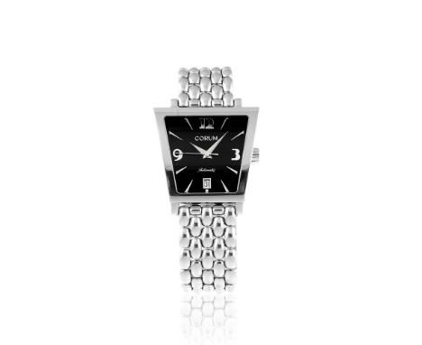 Corum, Trapèze, réf. 82.404.20, montre-bracelet en acier avec indication de la dateMouvement: cal. ETA 2892A2, automatiqueBoî