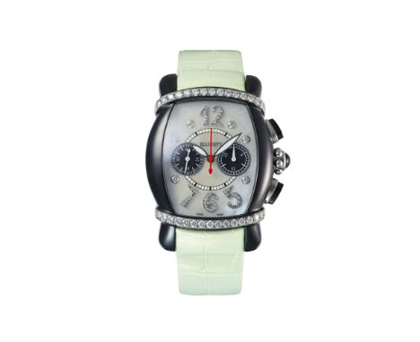 Ellicott, Lady Tuxedo, Ed. Limitée n°006/250, montre chronographe en acier et DLC noir ornée d'un cadran en nacre et sertie d