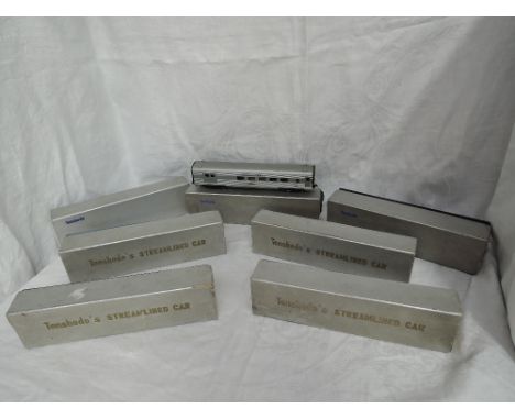 Seven Tenshod HO scale Santa Fe American Outline Coaches, all boxed, 400, 401, 402, 404 x3 and 406