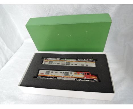 A Overlands Models Inc American Brass HO scale AT &amp; SF DL-107A &amp; DL108B Locomotive Set, in original box OMI-6309