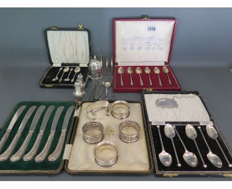A boxed set of six silver hallmarked teaspoons London 1881-82, British hallmarks teaspoon set of six, four other teaspoons, a