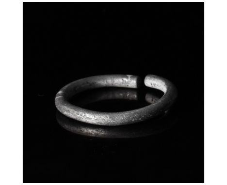 500-1 BC, Celtic Iron Age. Simple, open hoop ring with a circular section. This simple yet elegant ring probably would have b