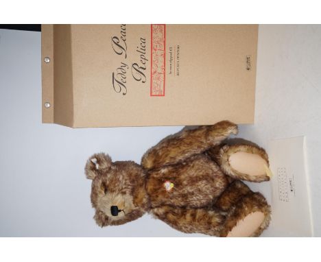 Steiff bear, a modern replica of the 1925 model 62cm with box and COA