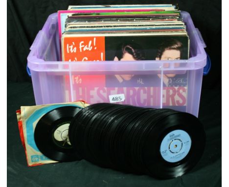 GENERAL - Collection of 120+ 7", 12" & LP's to include The Beatles, The Searchers, Elvis, The Rolling Stones, Buddy Holly, Ma