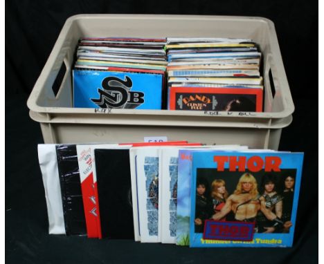 ROCK/ROCK 'N' ROLL - Great collection of approximately 120 x 7" singles to include artists such as Chuck Berry, The Shadows, 
