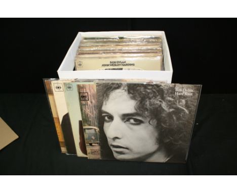 FOLK/FOLK ROCK - Collection of 35 x LPs to include Bob Dylan (x 13), Neil Young (x3), Joni Mitchell (x4), Pentangle/Bert Jans