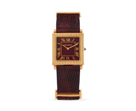 Boucheron Carré, 70s18k gold square case with reeded finishing, n.74612.Burgundy lacquer dial, painted roman numerals.Quartz 