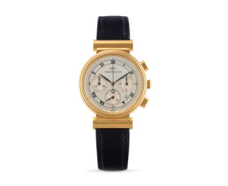 IWC Da Vinci chronograph 3739, 90s18k gold round case, n.2452046, rectangular pushers, mobile lugs.Two-tone argenté dial, pai