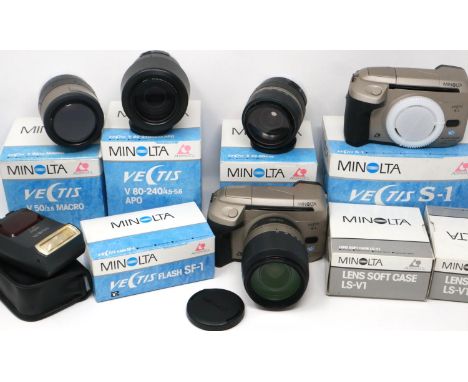 An extensive Minolta Vectis photographic outfit. P&amp;P Group 2 (£18+VAT for the first lot and £3+VAT for subsequent lots) 