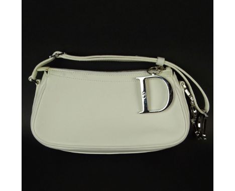Pre-Owned Dior White Leather Clutch Shoulder Bag. Silver tone signature hardware. Signed Christian Dior Paris Made In Italy. 