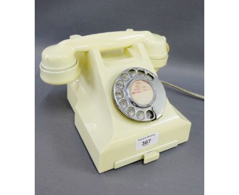 Vintage ivory coloured GPO telephone 