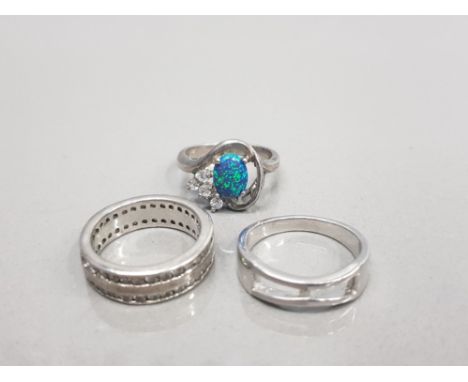 3 LADIES SILVER RINGS SET WITH CUBIC ZIRCONIAS AND OPAL 11.8G GROSS