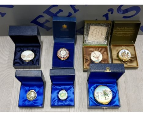 DECORATIVE COLLECTIONS OF TRINKET BOXES INCLUDES CRUMMLES, KINGSLEY AND HALCYON DAYS ENAMELS ALL IN ORIGINAL BOX