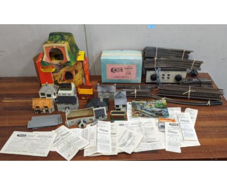 Triang Hornby track and accessories to include an R. 576 tunnel, A duetter dual control unit, model buildings and institution