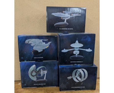 Five Star Trek boxed spacecraft models, to include Sona Flagship, Spock's Jellyfish Ship, SS Engerpris (NX-Refit), USS Enterp