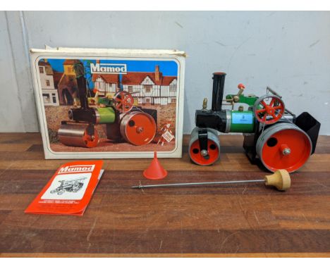 A Mamod steam roller SR1a with original box and bookletLocationIf there is no condition report shown, please request