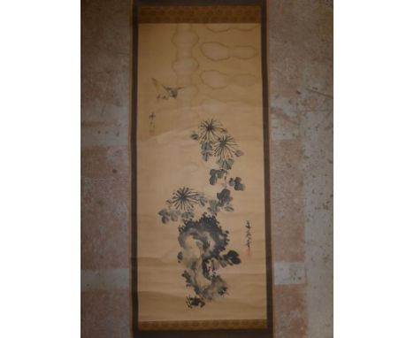 CHINESE SCROLL DEPICTING BIRD AND FOLIAGE, APPROX. 104 X 44 cm