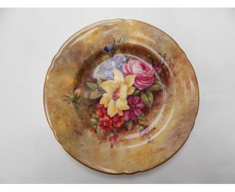 ROYAL WORCESTER SMALL CABINET PLATE DEC FLOWERS SIG FREEMAN