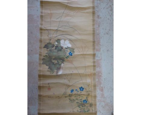 CHINESE SCROLL DEPICTING BIRD AND FLORAL DECORATION, APPROX. 140 X 51 cm