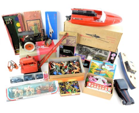 Hornby Meccano speedboat 'Venture', Tri-Ang tin plate crane, traction engine, Gee-Wiz horse racing game, and other items,