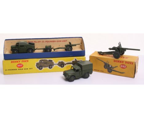 Military Dinky Toys, 697 25-Pounder Field Gun Set,25-pdr field gun, trailer and field artillery tractor, military green, with