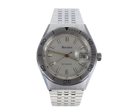 Bulova automatic sport style stainless steel gentleman's wristwatch, case reference no. 6-276621, rotating bezel with silvere