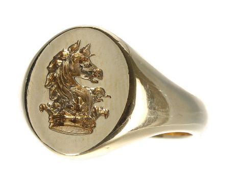 18ct intaglio signet ring, 14mm, 11gm, ring size M/N (509) 