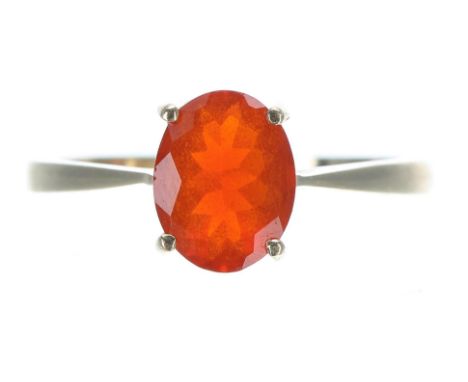 14ct fire opal single stone ring, 9mm, 3gm, ring size Q/R 