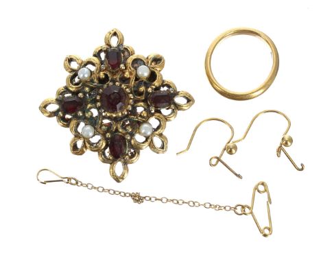 22ct yellow gold wedding band ring, 4.5gm,&nbsp;ring size H; also a pair of gold coloured earrings,&nbsp; garnet and seed pea