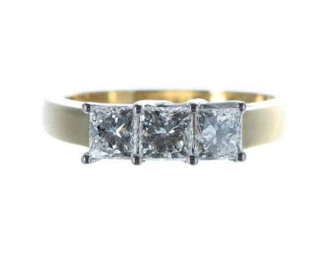 Good quality certified 18ct bicolour gold trilogy diamond ring, with three princess-cut diamonds, 1.00ct approx in total, cla