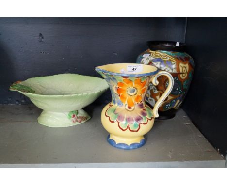 A mixed lot of Art Deco ceramics to include Carltonware leaf bowl, etc.